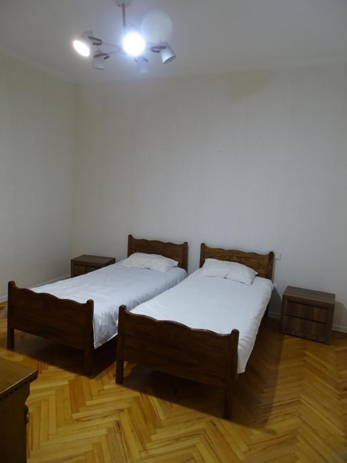 Vake Super Quiet And Comfy Apartment With A Yard Тбилиси Экстерьер фото